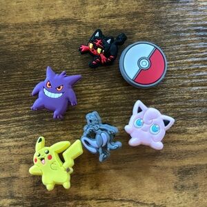 Pokémon Croc charms - 6 pcs